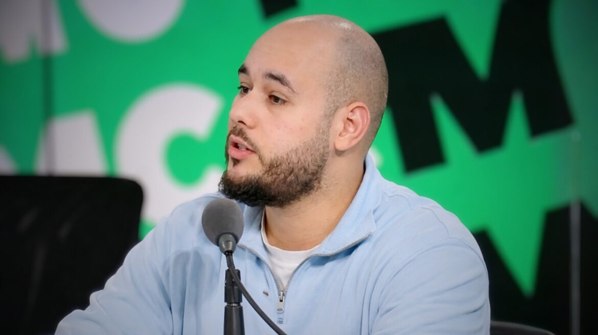 Walid Acherchour RMC Sport After Foot