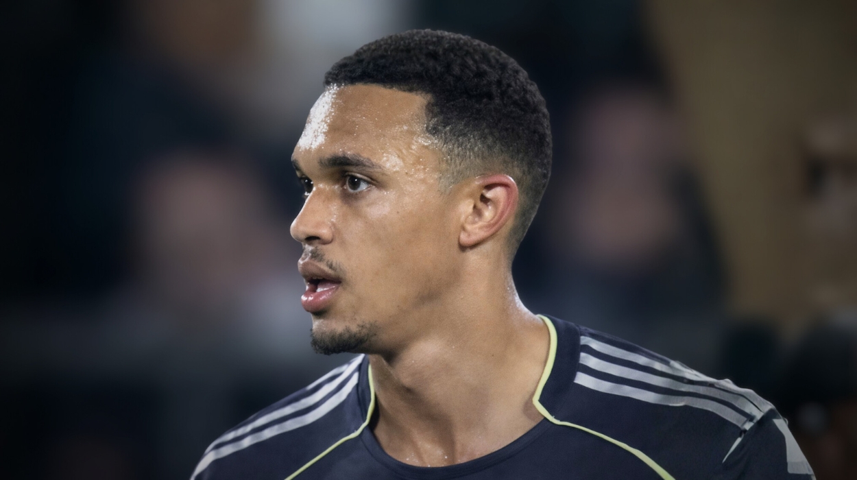 Mercato – Real Madrid : ce joueur que le club devrait recruter – « je l’échangerais contre Alexander-Arnold »