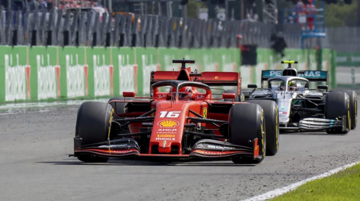 Formule 1 (Charles Leclerc suivi par Lewis Hamilton)